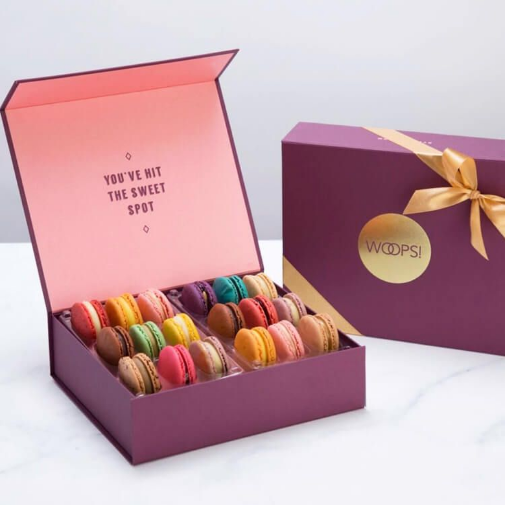 Customized Macaron Boxes