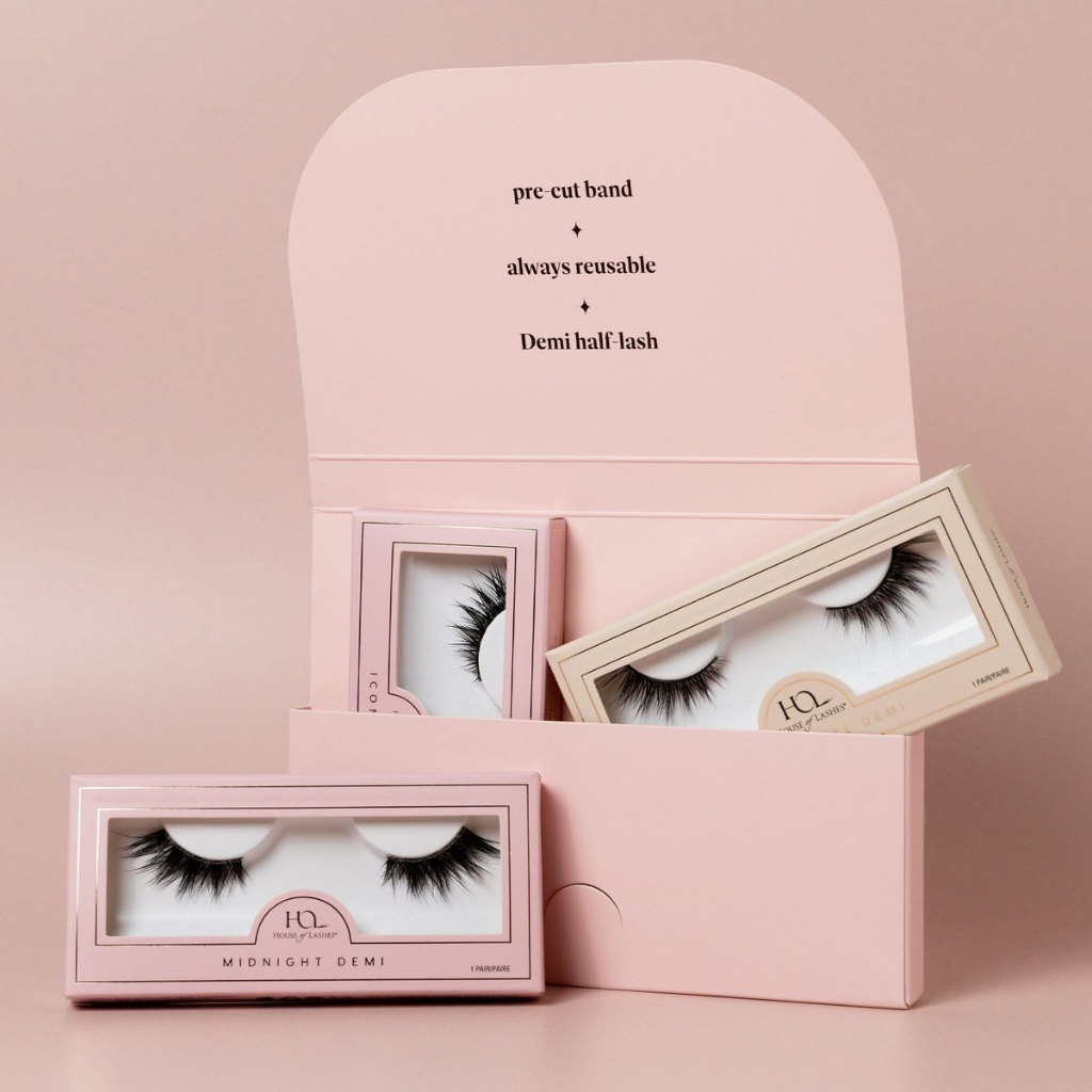 customized luxury eyelash box packaging